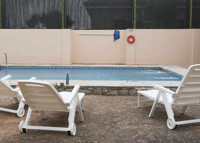 La Casa De La Tinaja Piscina Y Chimenea By Toledo Ap
