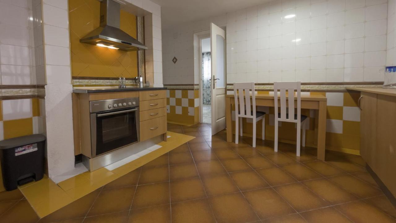 Hébergement de vacances La Casa De La Tinaja Piscina Y Chimenea By Toledo Ap