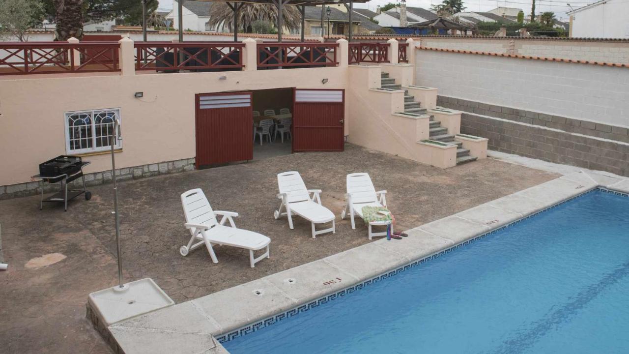 La Casa De La Tinaja Piscina Y Chimenea By Toledo Ap